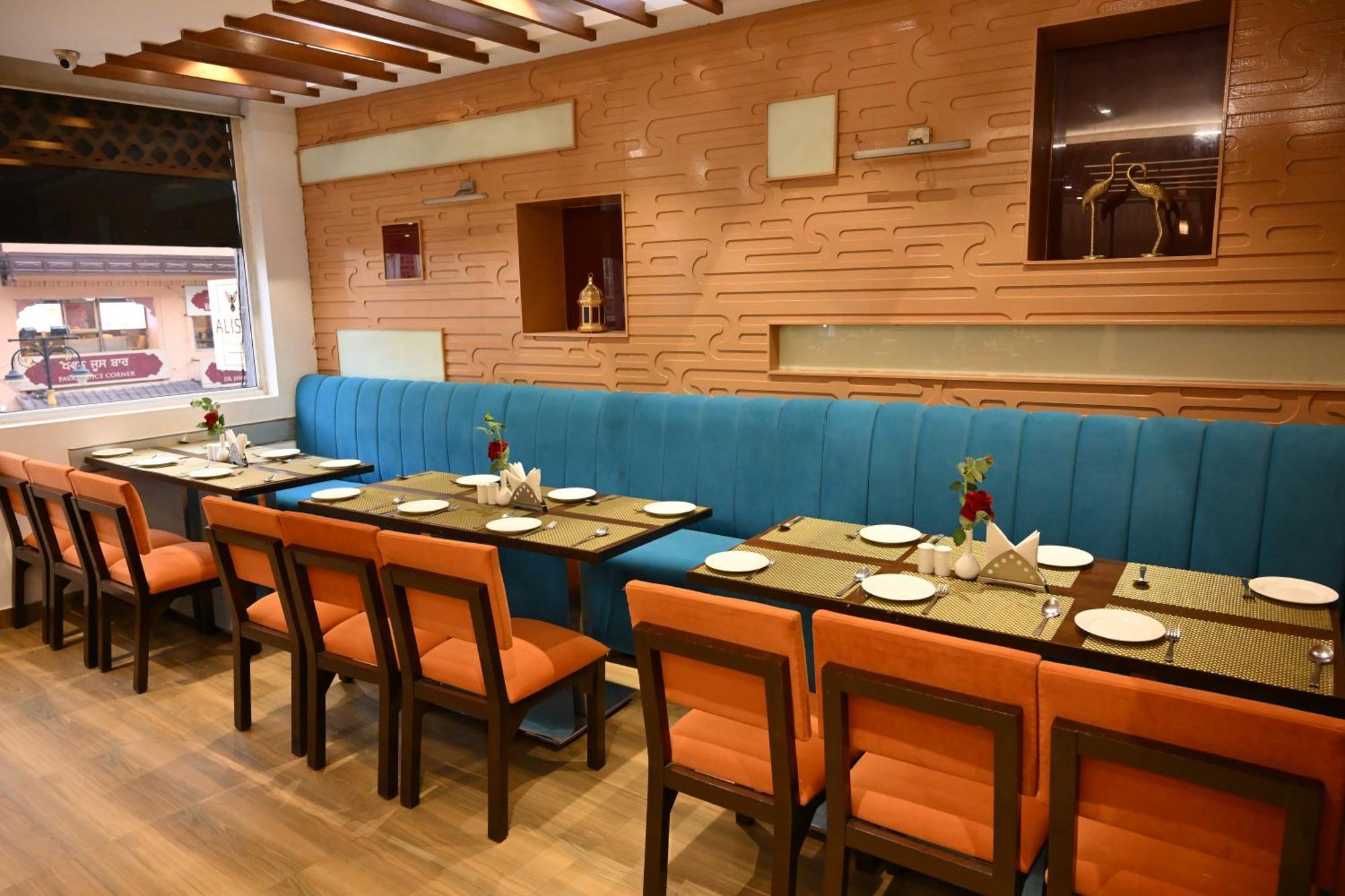 Abode By Aliste Hotels- 2 Minutes Walking To Golden Temple, אמריצר מראה חיצוני תמונה