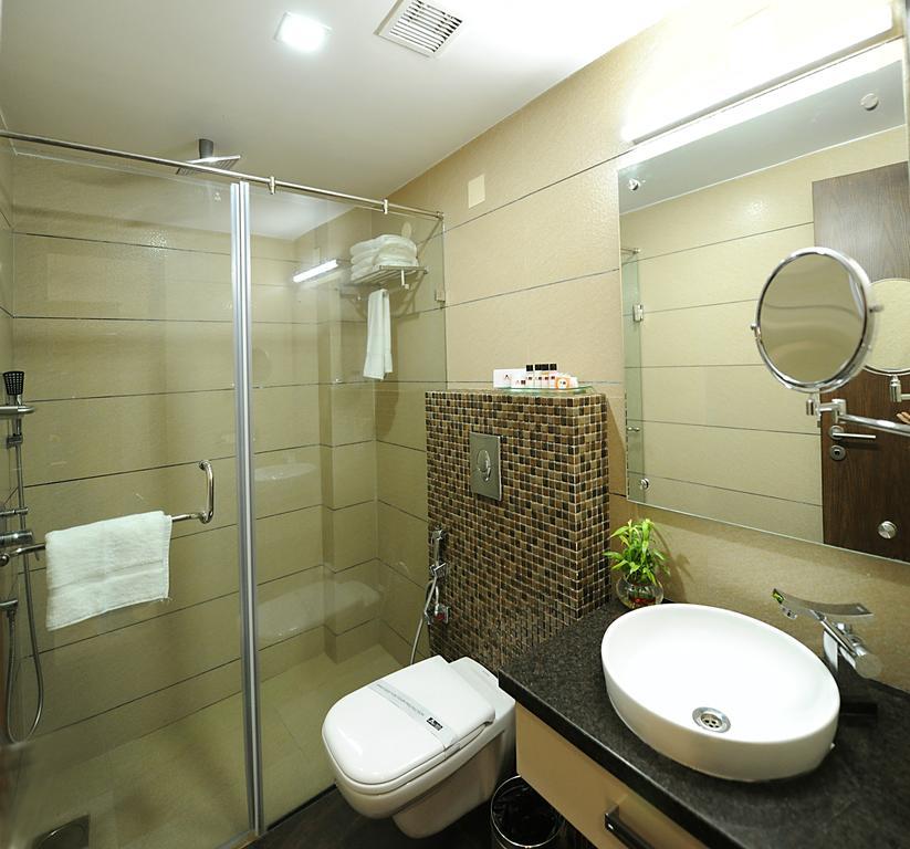 Abode By Aliste Hotels- 2 Minutes Walking To Golden Temple, אמריצר מראה חיצוני תמונה